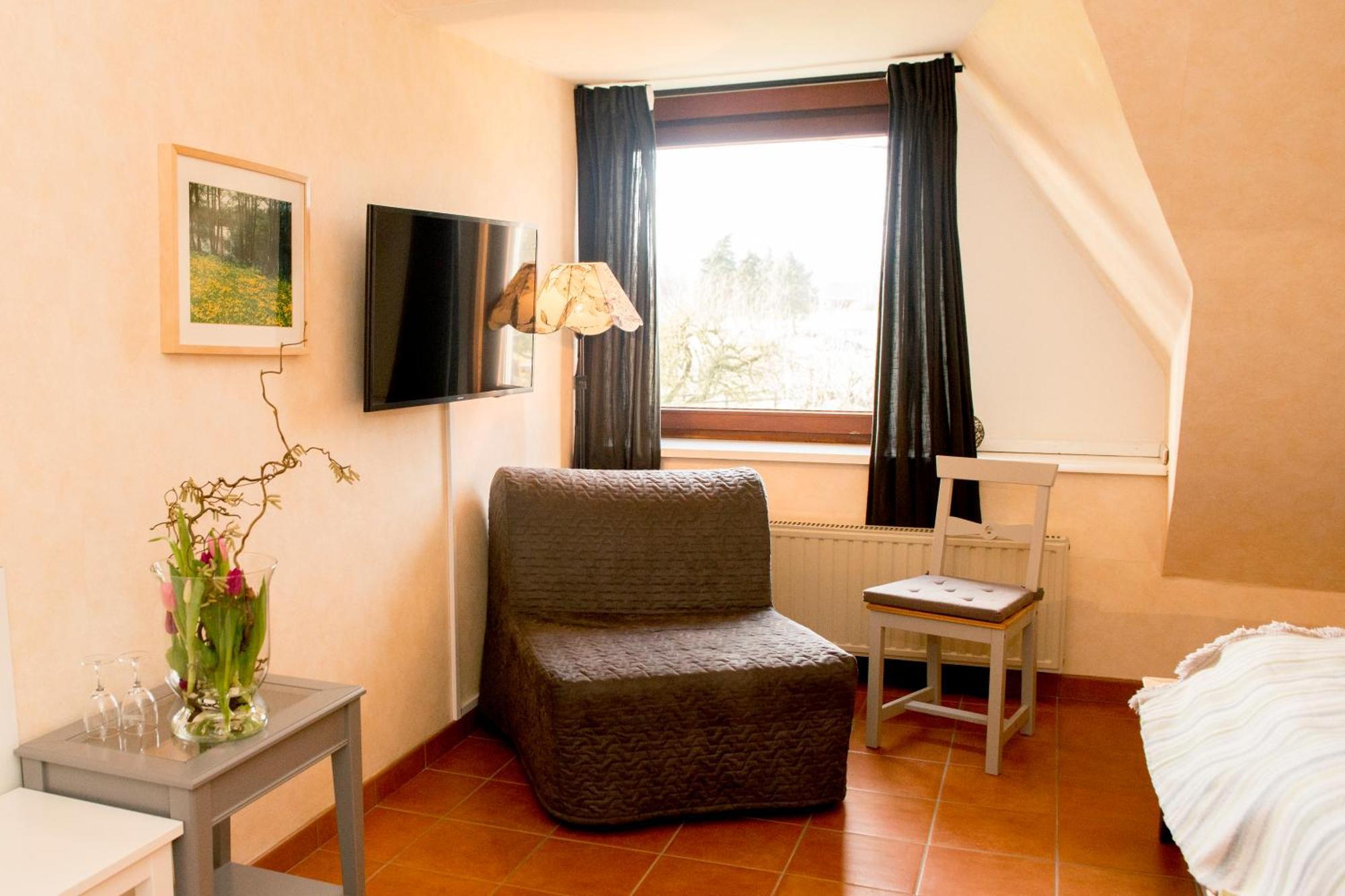 Landgasthof Kasch - Hotel Und Restaurant Маленте Екстериор снимка